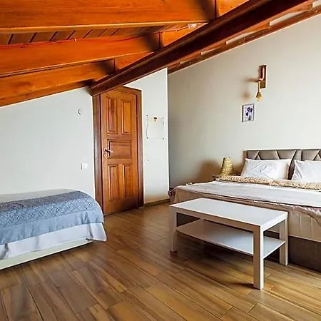 Lavantali Tasev Butik & Restorant Szálloda 5*