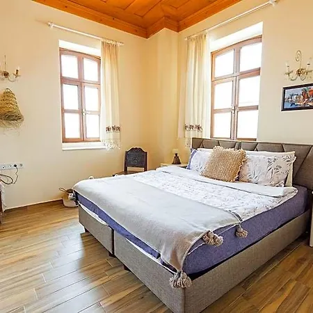 Lavantali Tasev Butik & Restorant Szálloda 5*